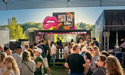 Bild von einer Schlange vor einem Food-Truck